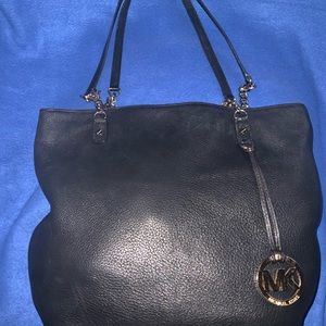 MICHAEL KORS JET SET NS CHAIN TOTE BLACK LEATHER